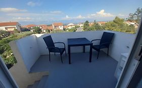 One Bedroom Loft Apartment With Nice View